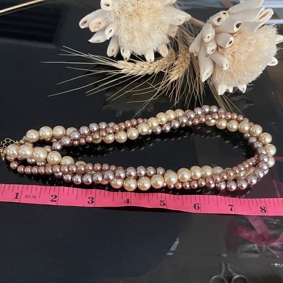 Tri color faux Pearl necklace - Picture 3 of 4